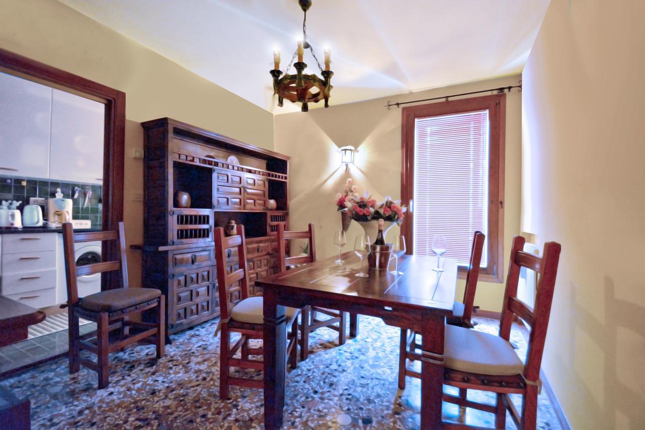 Ve.N.I.Ce Cera Casa Della Zia Apartment เวนิส ภายนอก รูปภาพ